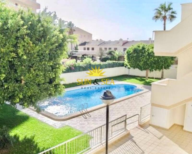 4 soveværelse Penthouse til salg i La Mata med swimmingpool - € 595.000 (Ref: 9511435)