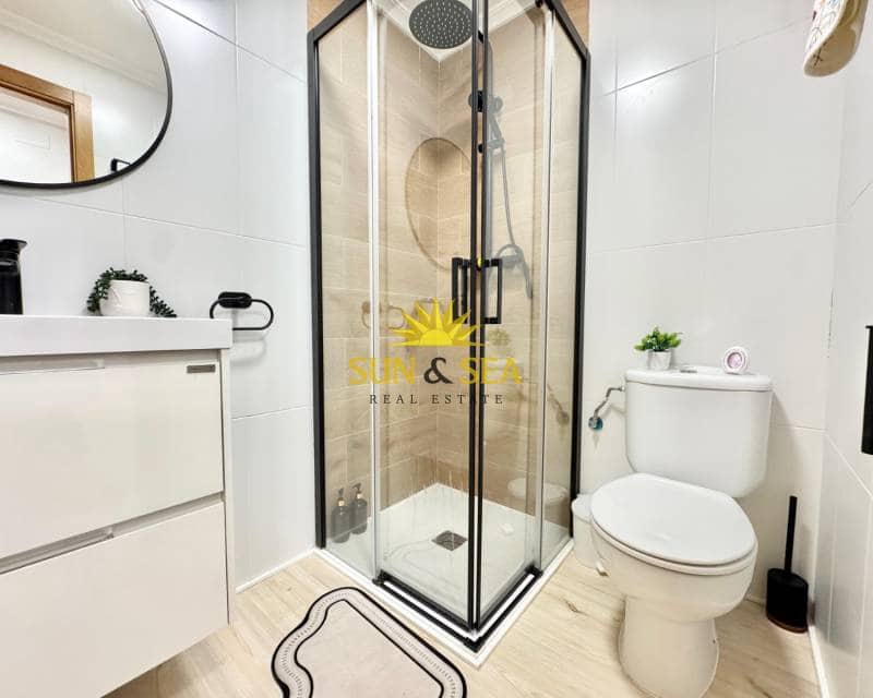 2 slaapkamer Penthouse te huur in La Mata - € 1.100 (Ref: 9516212)