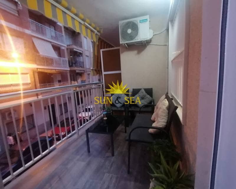 3 bedroom Apartment for rent in Torrevieja with garage - € 1,000 (Ref: 9516518)