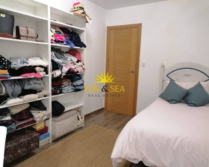 3 bedroom Apartment for rent in Torrevieja with garage - € 1,000 (Ref: 9516518)