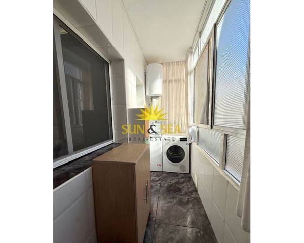 Appartement de 3 chambres à louer à San Antón, Carthagène - 750 € (Ref: 9516519)