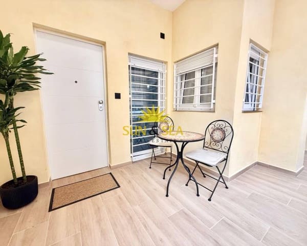 1 makuuhuone Ranta-asunto vuokrattavana paikassa Gaspar Perelló, Torrevieja - 700 € (Ref: 9516521)