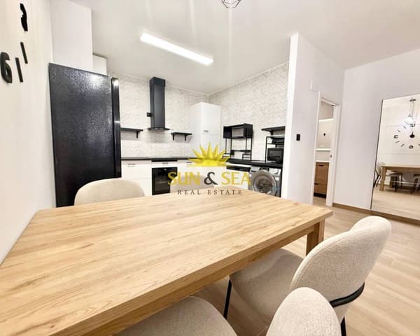 1 makuuhuone Ranta-asunto vuokrattavana paikassa Gaspar Perelló, Torrevieja - 700 € (Ref: 9516521)