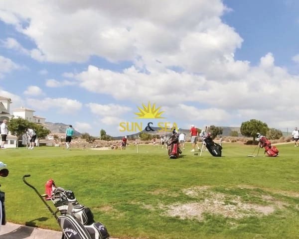 Apartamento de 2 habitaciones en La Mata, Torrevieja en alquiler con piscina - 750 € (Ref: 9521541)