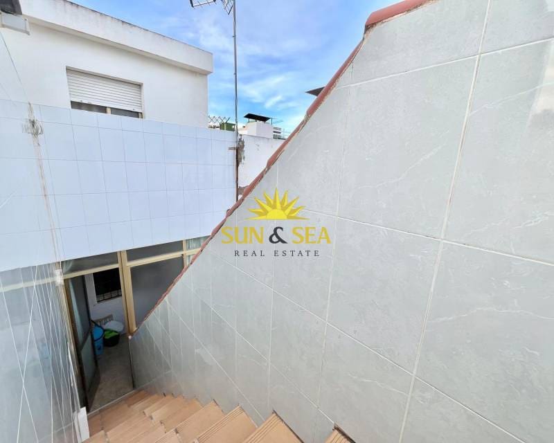 5 soveværelse Byhus til leje i Torre de la Horadada - € 1.200 (Ref: 9524916)