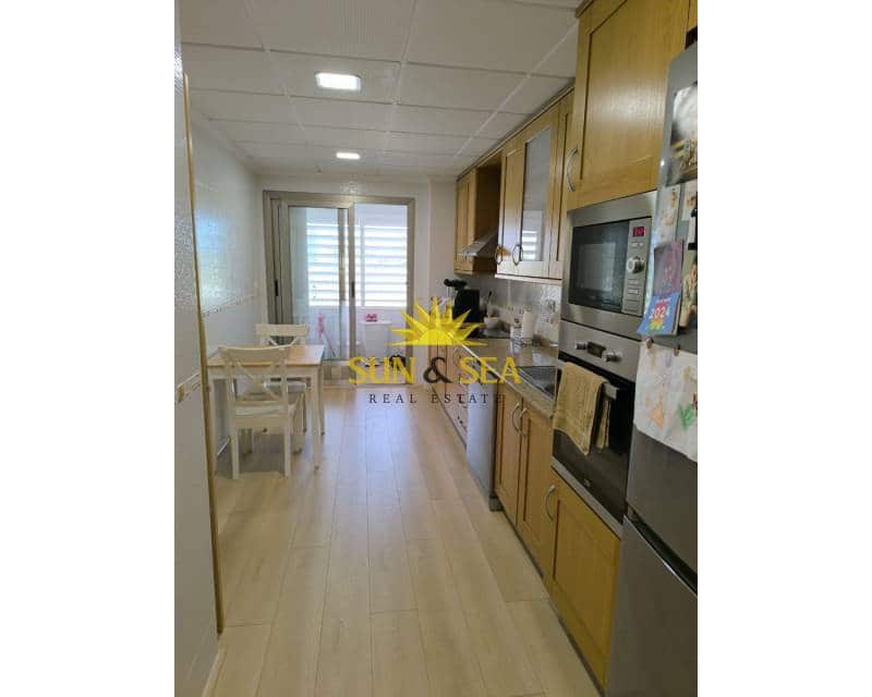 3 bedroom Apartment for rent in Jacarilla with pool - € 800 (Ref: 9524917)