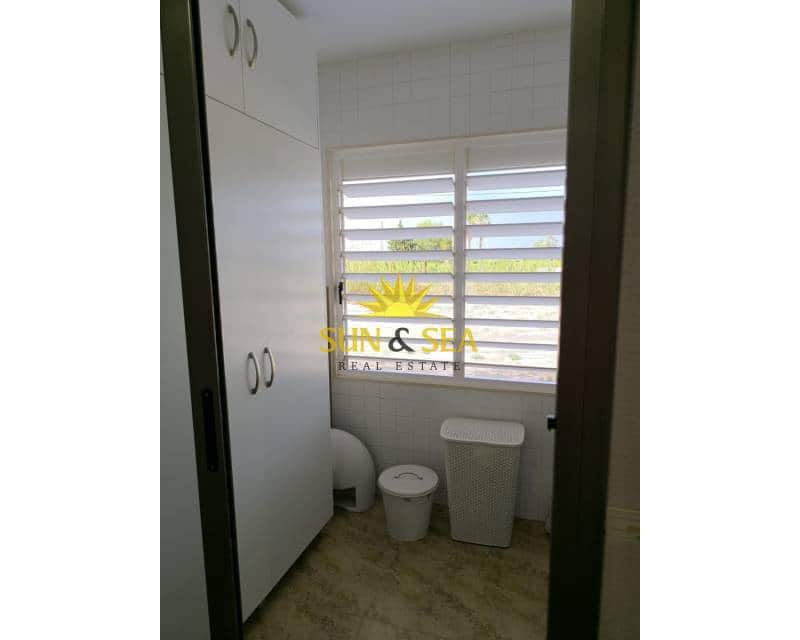 3 bedroom Apartment for rent in Jacarilla with pool - € 800 (Ref: 9524917)