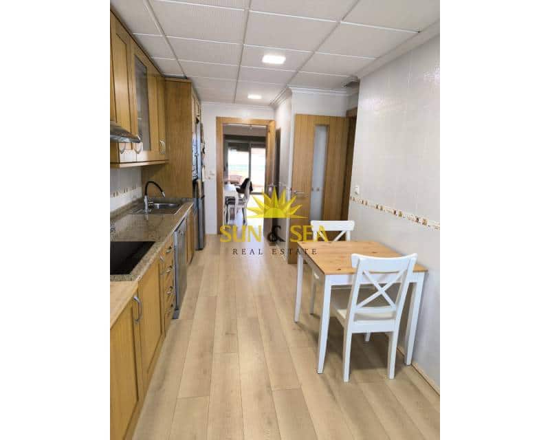 3 bedroom Apartment for rent in Jacarilla with pool - € 800 (Ref: 9524917)