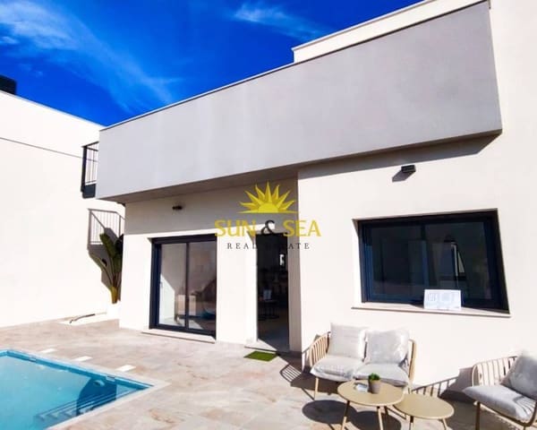 Chalet de 3 habitaciones en Pinar de Campoverde, Pilar de la Horadada en venta con piscina - 437.800 € (Ref: 9525628)