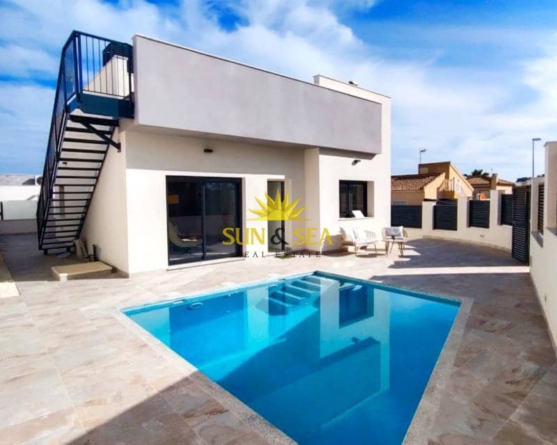 Chalet de 3 habitaciones en Pinar de Campoverde en venta con piscina - 437.800 € (Ref: 9525628)