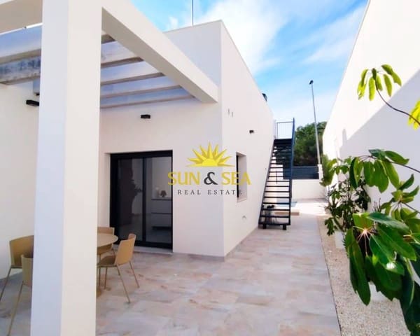 Chalet de 3 habitaciones en Pinar de Campoverde, Pilar de la Horadada en venta con piscina - 437.800 € (Ref: 9525628)