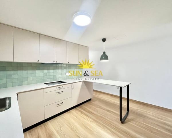 Appartement de 4 chambres à louer à Playa del Cura, Torrevieja avec garage - 1 500 € (Ref: 9529031)