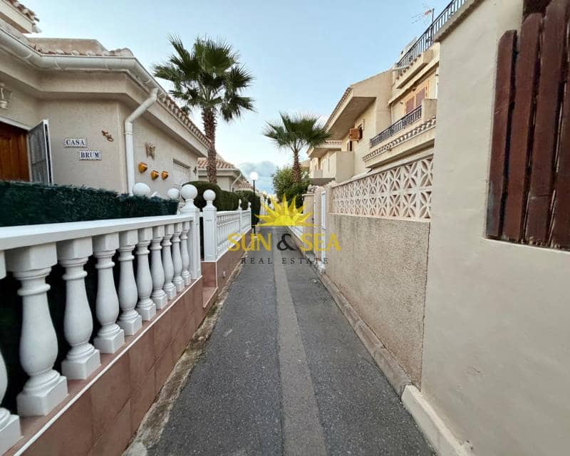 3 soverom Villa til salgs i Playa Flamenca med svømmebasseng garasje - € 239 000 (Ref: 9529032)