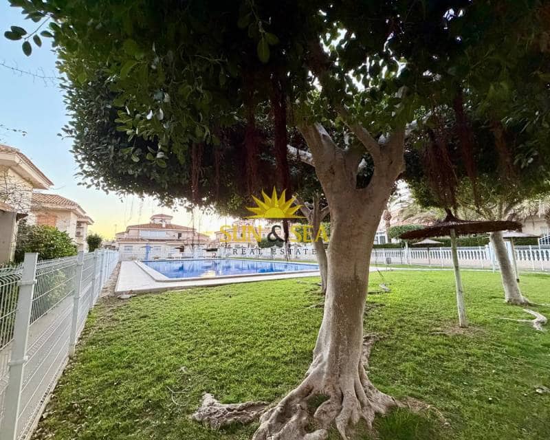 3 soverom Villa til salgs i Playa Flamenca med svømmebasseng garasje - € 239 000 (Ref: 9529032)