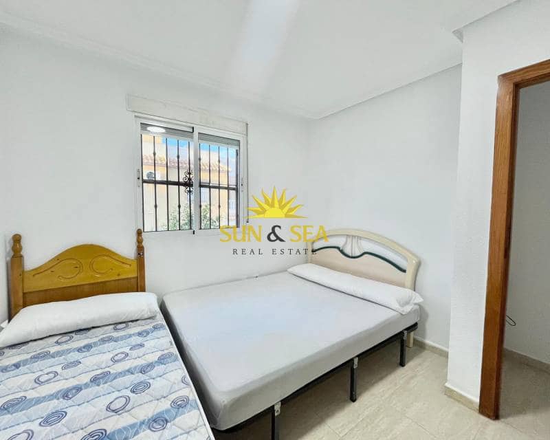 3 soveværelse Villa til leje i Ciudad Quesada med swimmingpool - € 1.200 (Ref: 9532307)