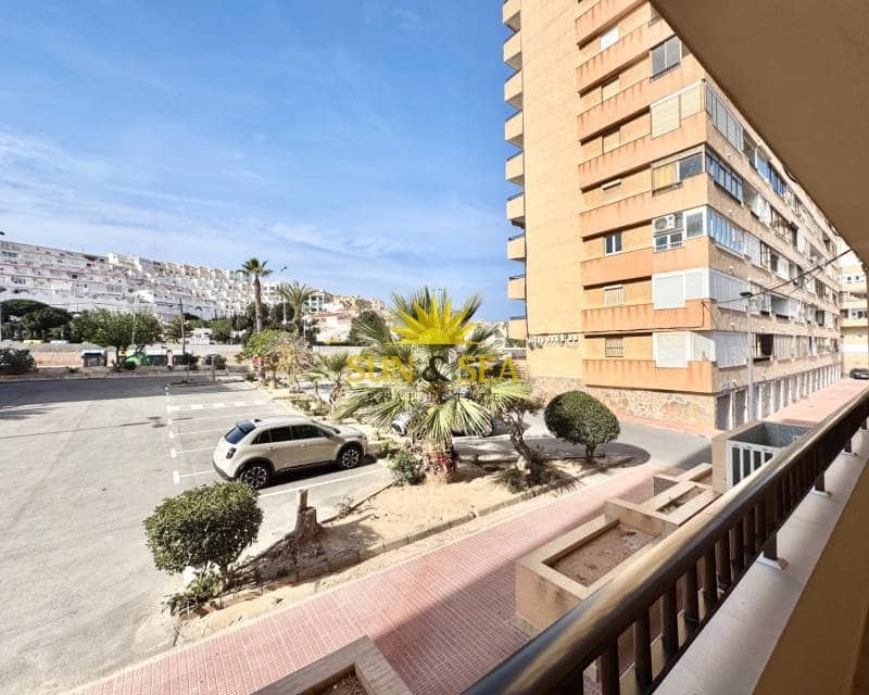 Appartement de 3 chambres à louer à Cabo Cervera - 900 € (Ref: 9532308)