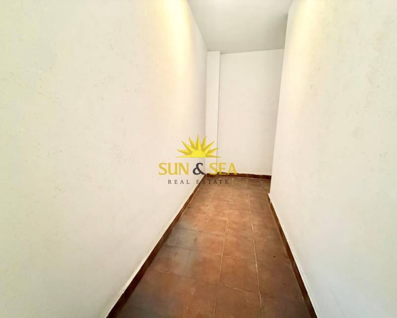 Garage te huur in San Javier - € 100 (Ref: 9535365)