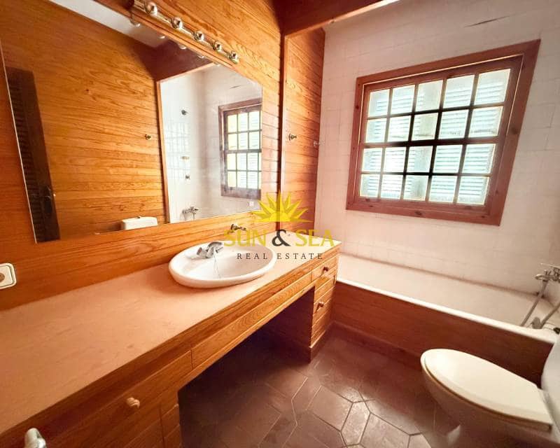 5 sypialnia Willa na sprzedaż w Puerto de Mazarron z basenem garażem - 615 000 € (Ref: 9535366)