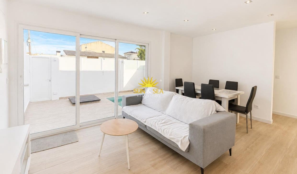 3 bedroom Townhouse for sale in La Regia with pool garage - € 220,000 (Ref: 9538919)