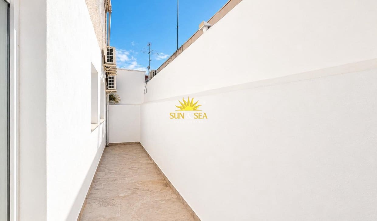 3 bedroom Townhouse for sale in La Regia with pool garage - € 220,000 (Ref: 9538919)