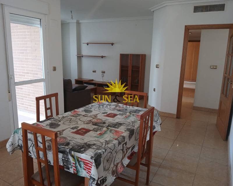 3 sovrum Lägenhet att hyra i Torrevieja - 800 € (Ref: 9541885)