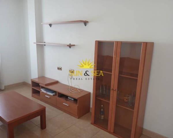3 sovrum Lägenhet att hyra i Centro - Muelle Pesquero, Torrevieja - 800 € (Ref: 9541885)
