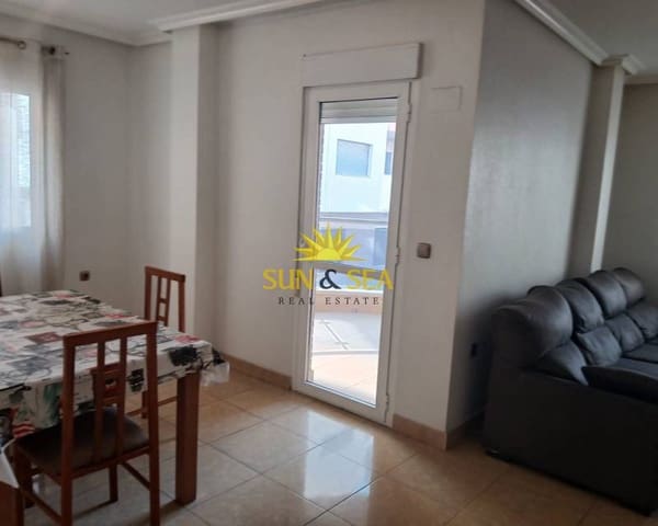 3 sovrum Lägenhet att hyra i Centro - Muelle Pesquero, Torrevieja - 800 € (Ref: 9541885)