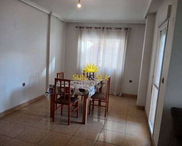 3 sovrum Lägenhet att hyra i Centro - Muelle Pesquero, Torrevieja - 800 € (Ref: 9541885)