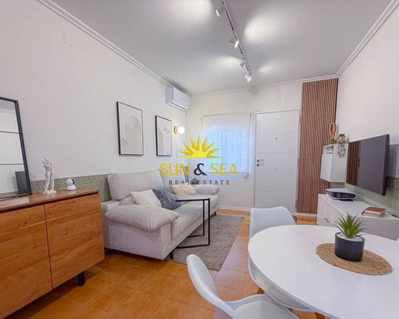 1 soverom Villa til leie i Torrevieja - € 700 (Ref: 9542303)