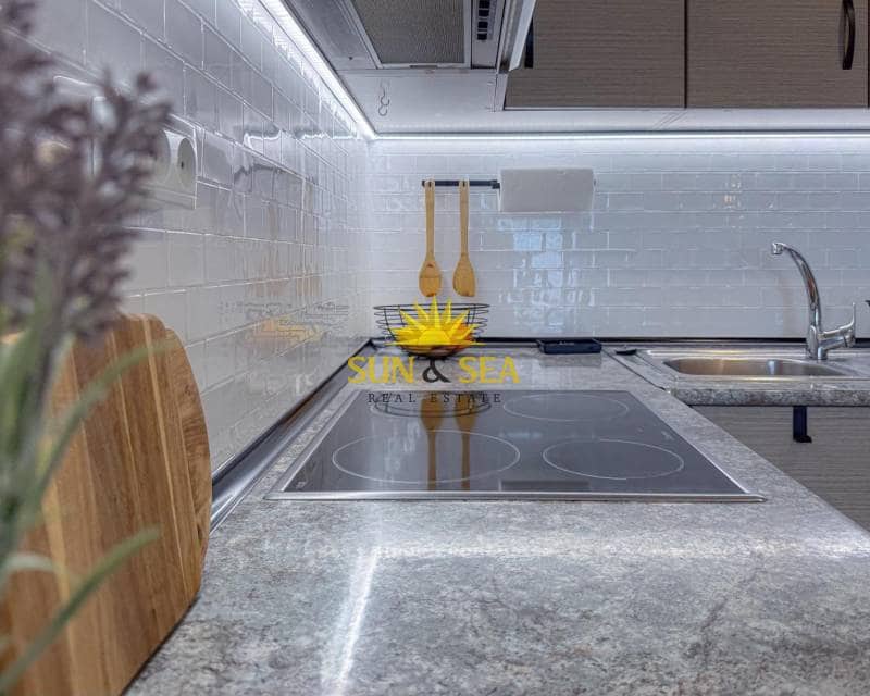 1 soverom Villa til leie i Torrevieja - € 700 (Ref: 9542303)