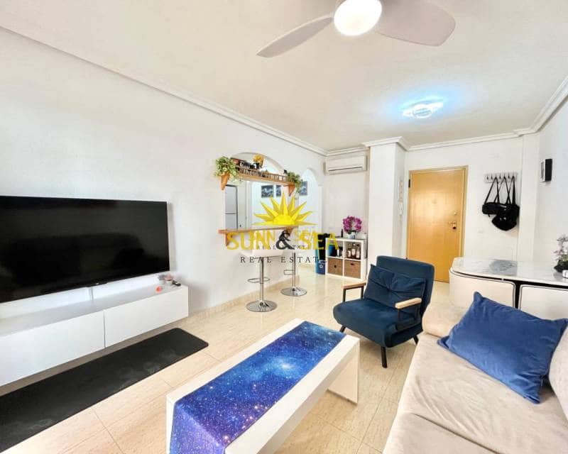 1 soverom Leilighet til salgs i La Manga del Mar Menor med svømmebasseng - € 145 000 (Ref: 9544544)