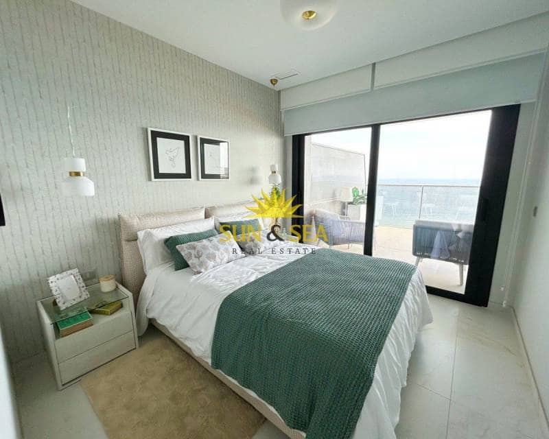 2 soveværelse Lejlighed til leje i Benidorm med swimmingpool garage - € 2.300 (Ref: 9549927)