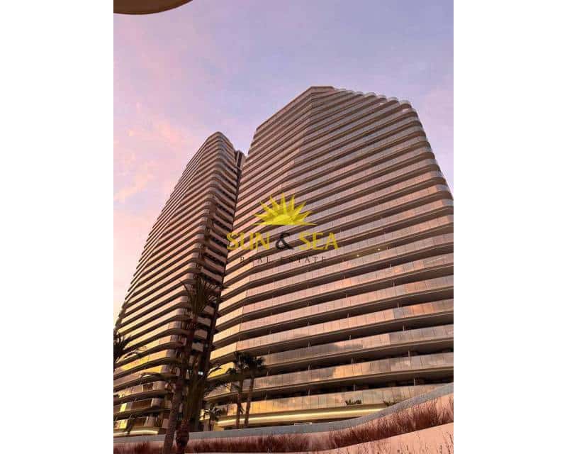 2 soveværelse Lejlighed til leje i Benidorm med swimmingpool garage - € 2.300 (Ref: 9549927)