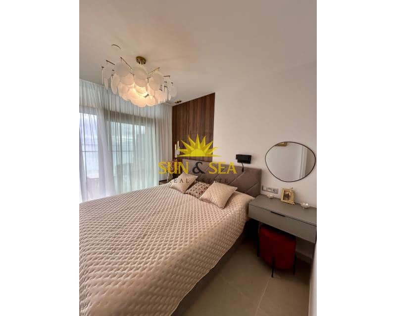 2 sypialnia Apartament do wynajęcia w Benidorm z basenem garażem - 2 300 € (Ref: 9550277)