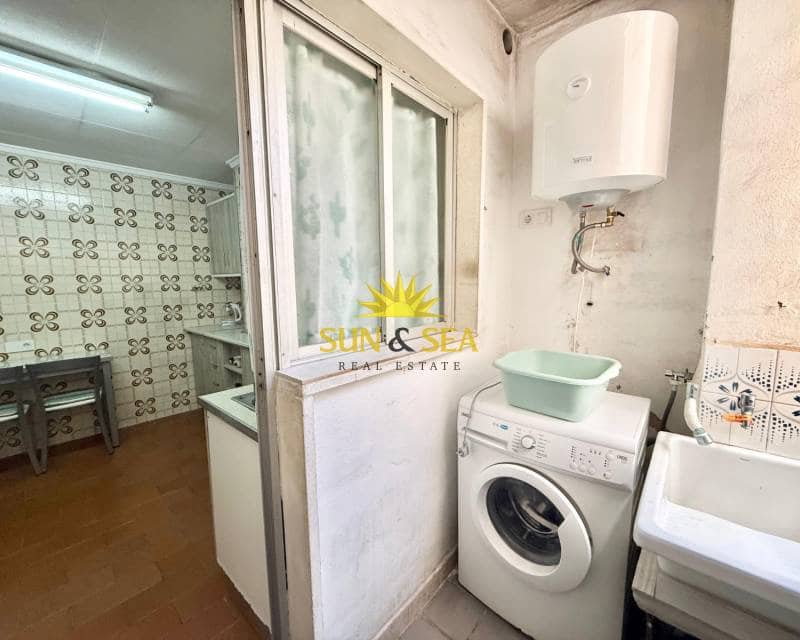 3 slaapkamer Appartement te huur in Torrevieja - € 800 (Ref: 9570090)