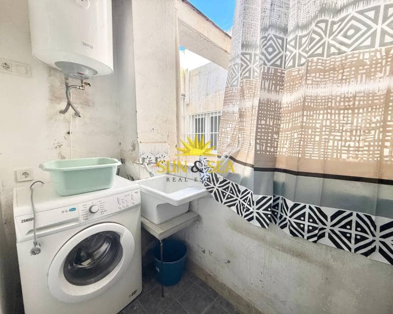 3 slaapkamer Appartement te huur in Torrevieja - € 800 (Ref: 9570090)