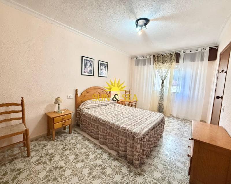 3 slaapkamer Appartement te huur in Torrevieja - € 800 (Ref: 9570090)