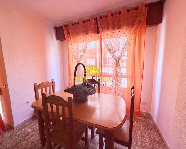3 slaapkamer Appartement te huur in Centro - Muelle Pesquero, Torrevieja - € 800 (Ref: 9570090)