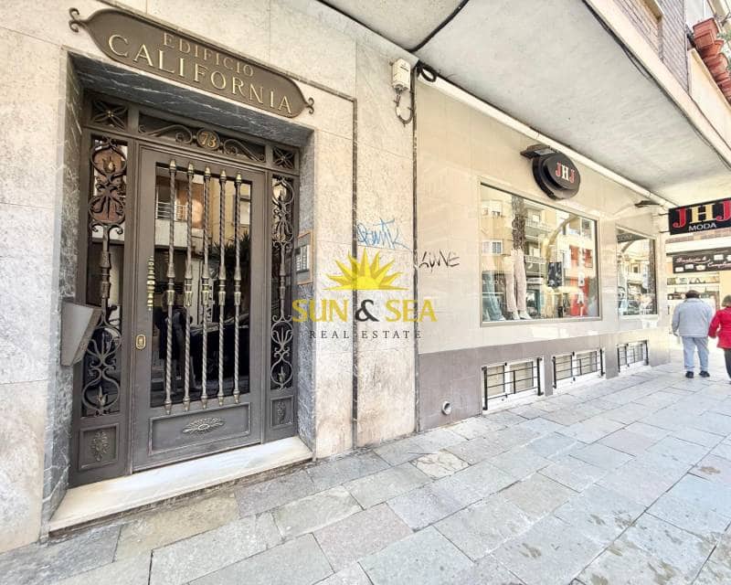 3 slaapkamer Appartement te huur in Torrevieja - € 800 (Ref: 9570090)