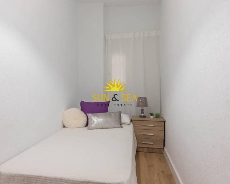 2 makuuhuone Huoneisto vuokrattavana paikassa Zarandona - 950 € (Ref: 9570091)