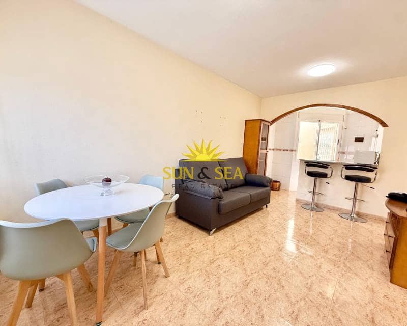 2 soveværelse Byhus til leje i Orihuela Costa med swimmingpool - € 800 (Ref: 9570198)