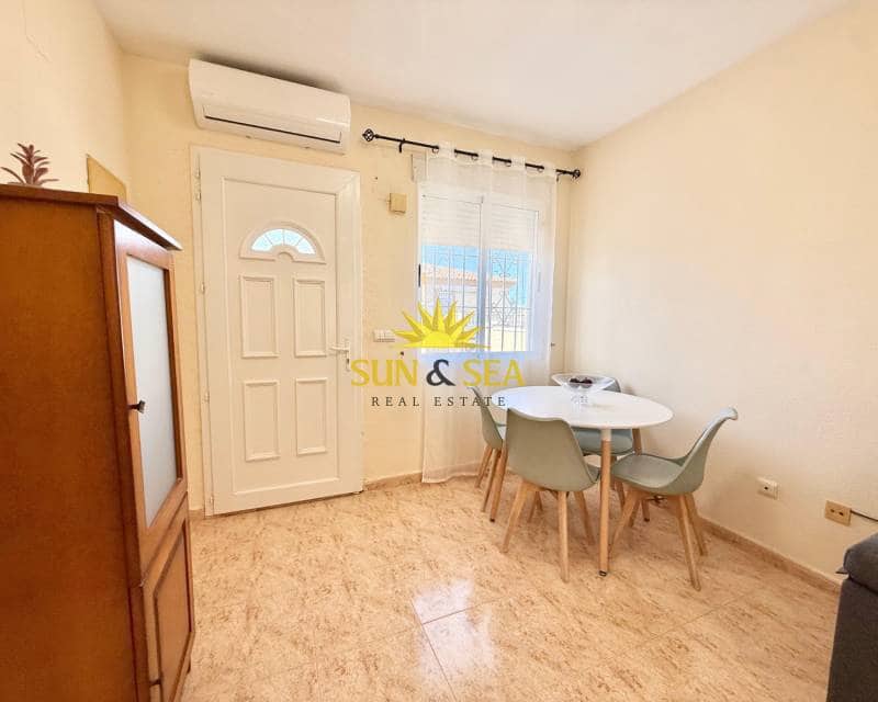 2 soveværelse Byhus til leje i Orihuela Costa med swimmingpool - € 800 (Ref: 9570198)