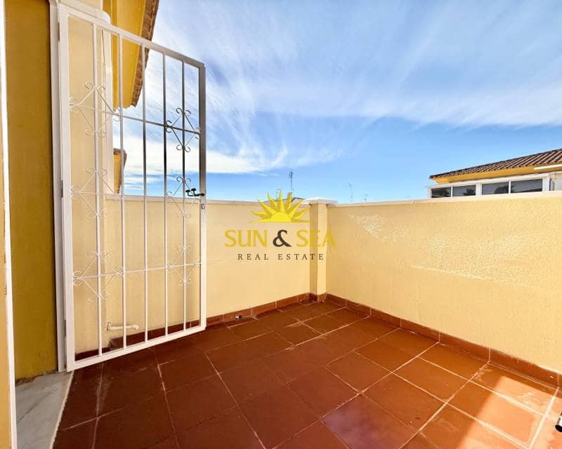 2 soveværelse Byhus til leje i Orihuela Costa med swimmingpool - € 800 (Ref: 9570198)