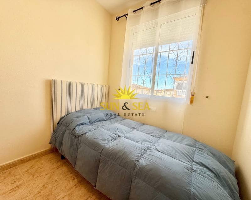 2 soveværelse Byhus til leje i Orihuela Costa med swimmingpool - € 800 (Ref: 9570198)