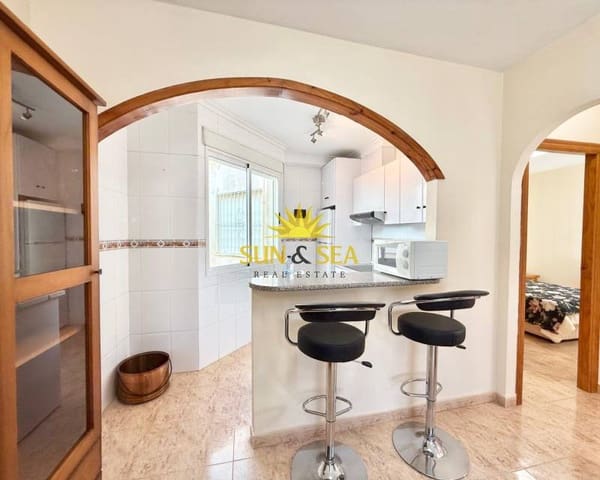 2 soveværelse Byhus til leje i Playa Flamenca, Orihuela med swimmingpool - € 800 (Ref: 9570198)