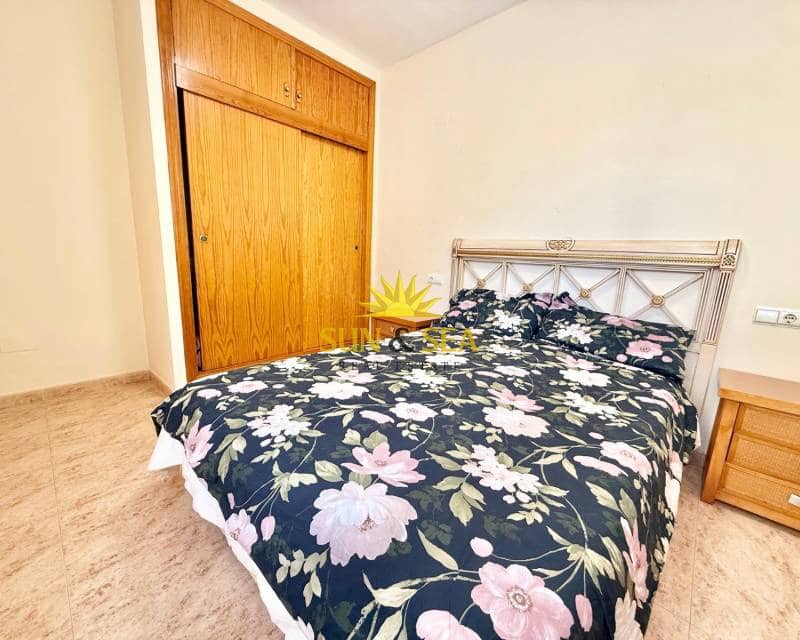 2 soveværelse Byhus til leje i Orihuela Costa med swimmingpool - € 800 (Ref: 9570198)