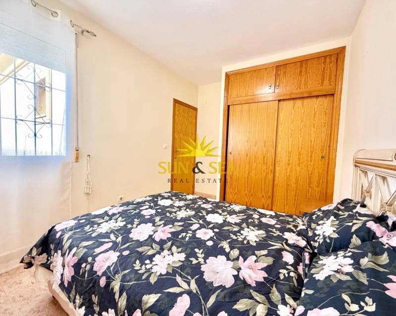 2 soveværelse Byhus til leje i Orihuela Costa med swimmingpool - € 800 (Ref: 9570198)