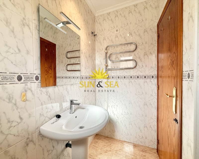 2 soveværelse Byhus til leje i Orihuela Costa med swimmingpool - € 800 (Ref: 9570198)