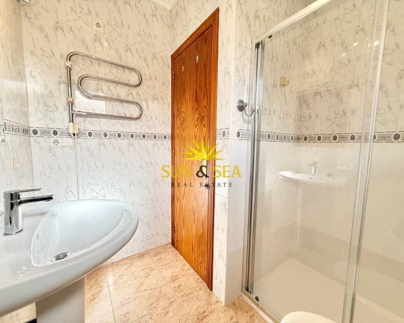 2 soveværelse Byhus til leje i Orihuela Costa med swimmingpool - € 800 (Ref: 9570198)