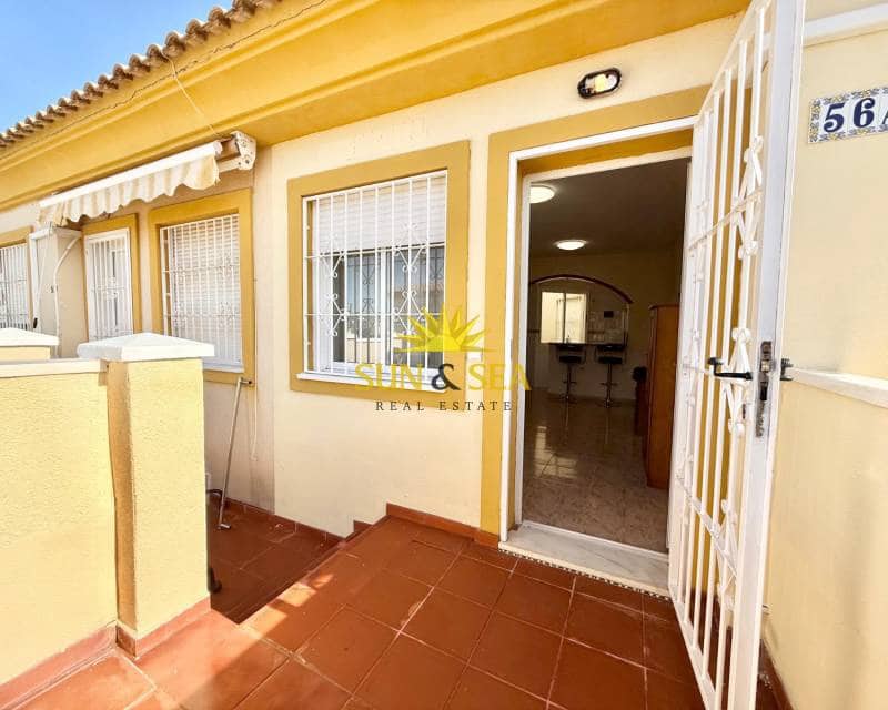 2 soveværelse Byhus til leje i Orihuela Costa med swimmingpool - € 800 (Ref: 9570198)